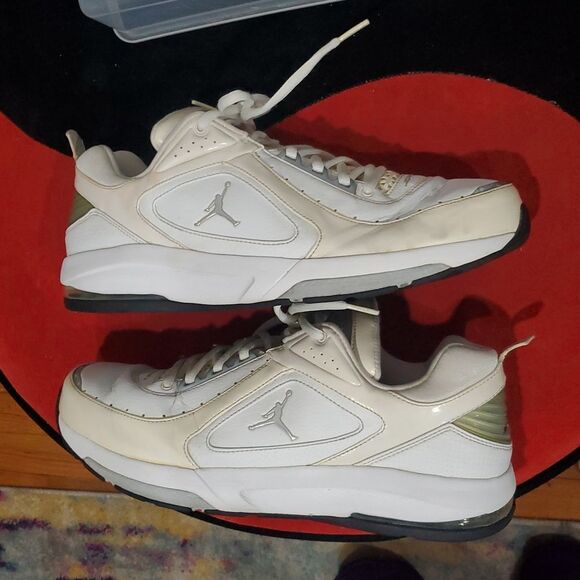 Air Jordan Trunner 2007 White and Green Sneakers Size 11 - Picture 10 of 14